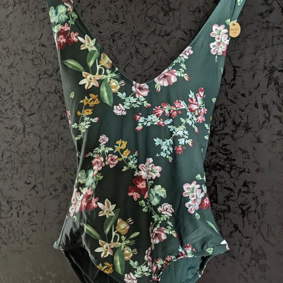 NWT Nip Tuck Swim Floral One Piece Criss Cross Swimsuit Multi Fit Cup US Size 4 - Picture 12 of 12